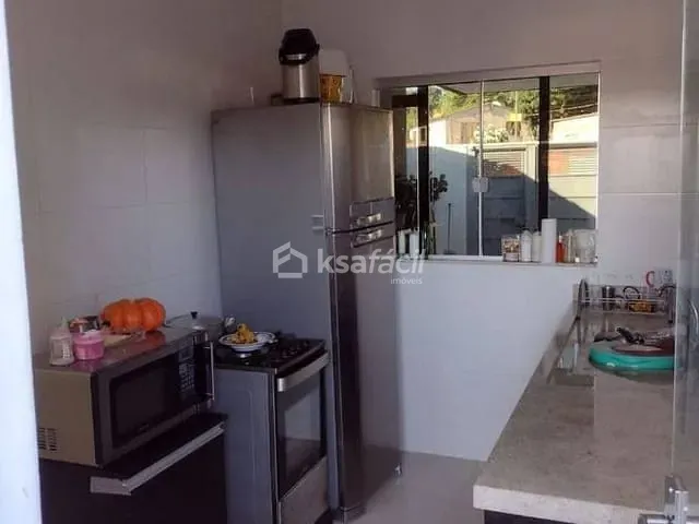 Casa com 180m² 3 quartos e 2 banheiros, à venda, no bairro Vila Nasser em Campo Grande