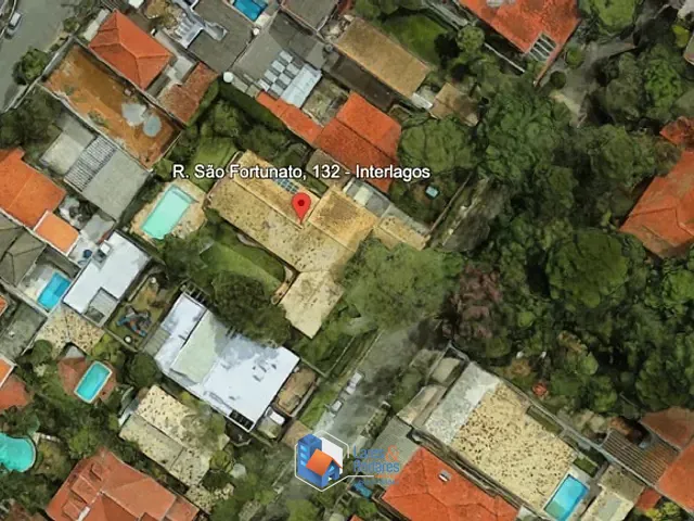Casa com 360m² 5 quartos e 6 banheiros, à venda, no bairro Interlagos em São Paulo