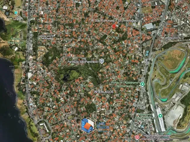 Casa com 360m² 5 quartos e 6 banheiros, à venda, no bairro Interlagos em São Paulo