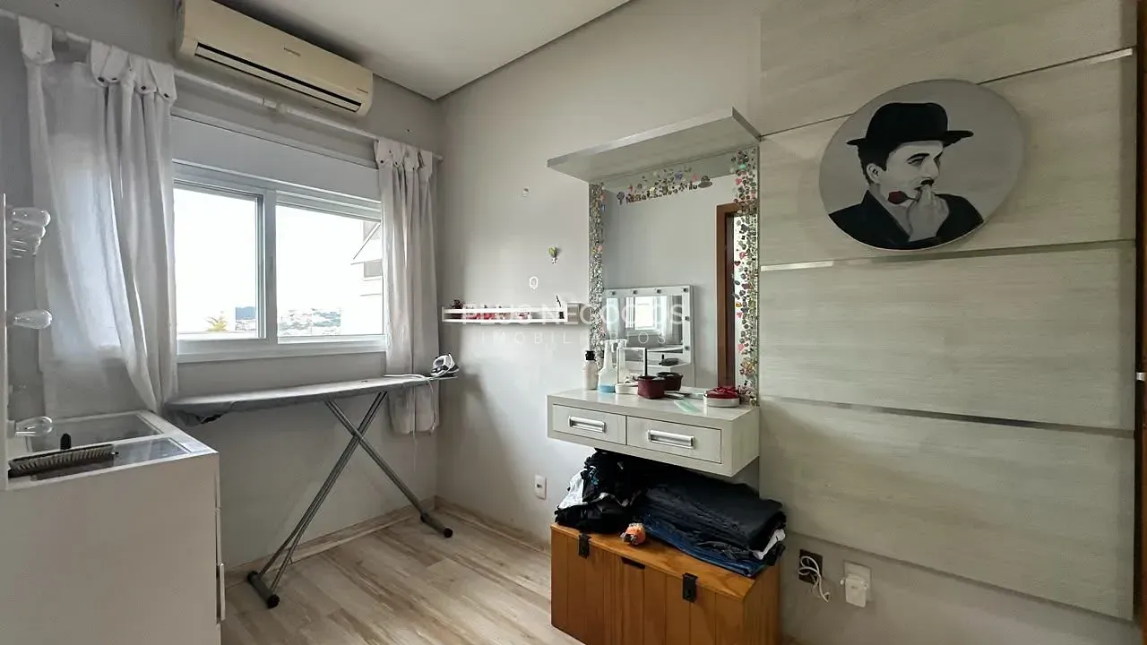 Casa, 4 quartos, 296 m² - Foto 25