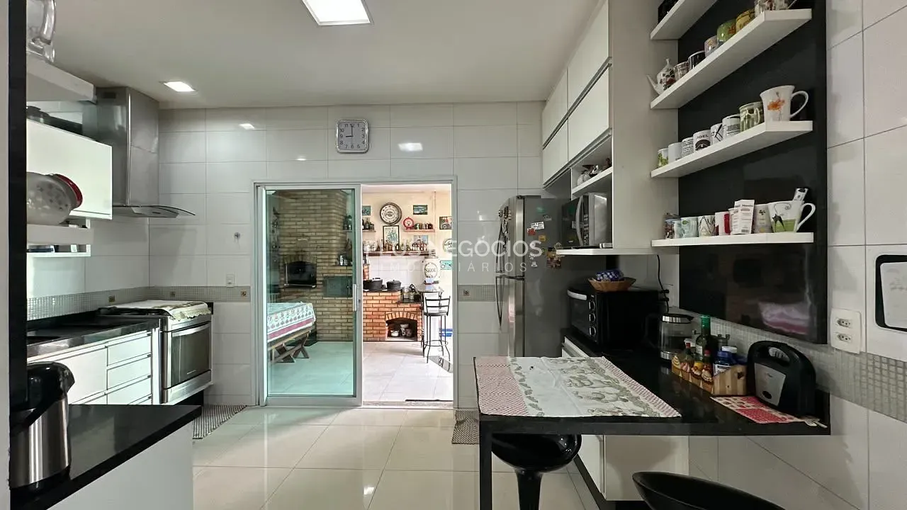 Casa, 4 quartos, 296 m² - Foto 12