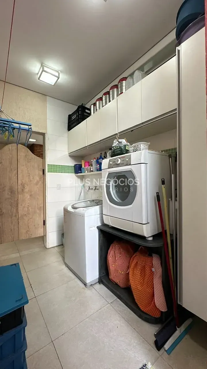 Casa, 4 quartos, 296 m² - Foto 24