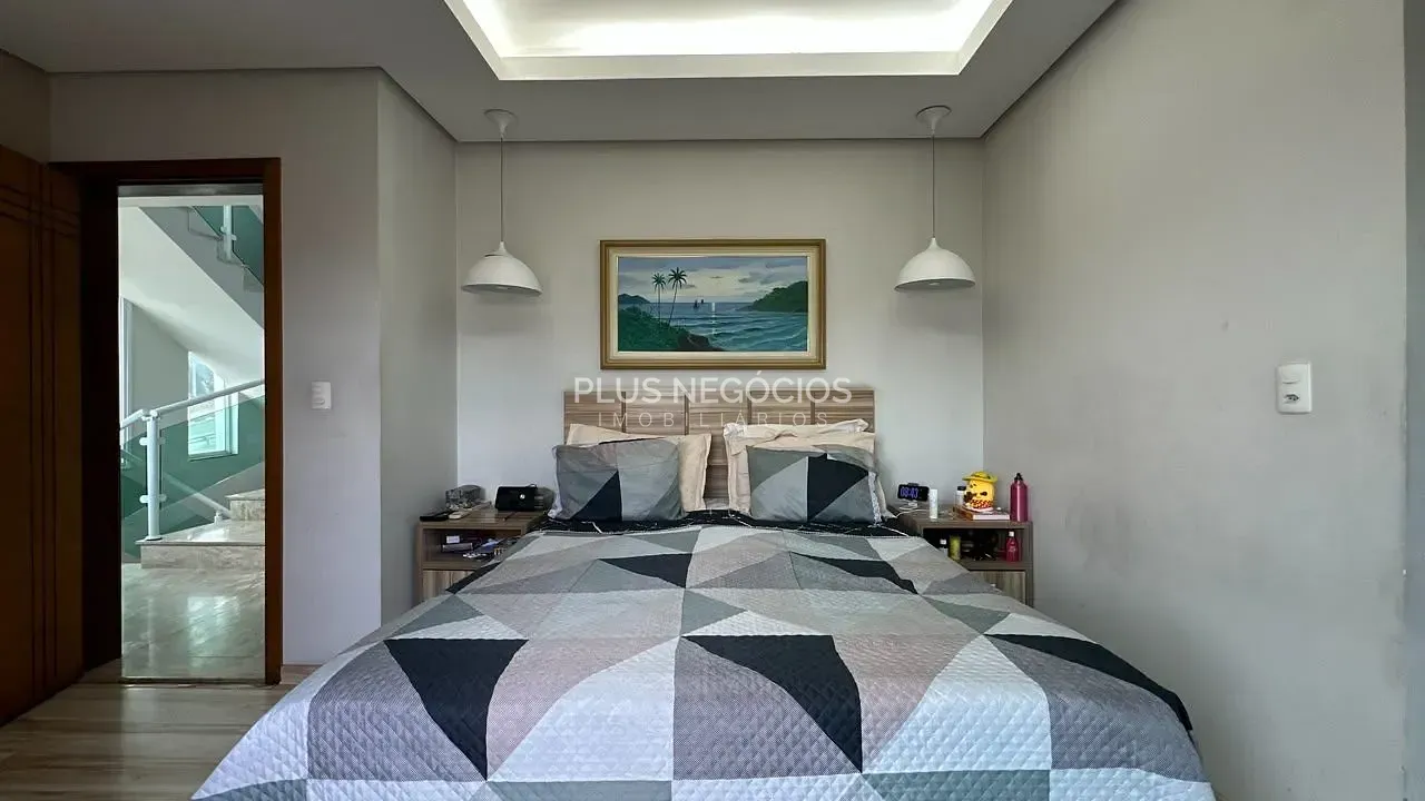 Casa, 4 quartos, 296 m² - Foto 31