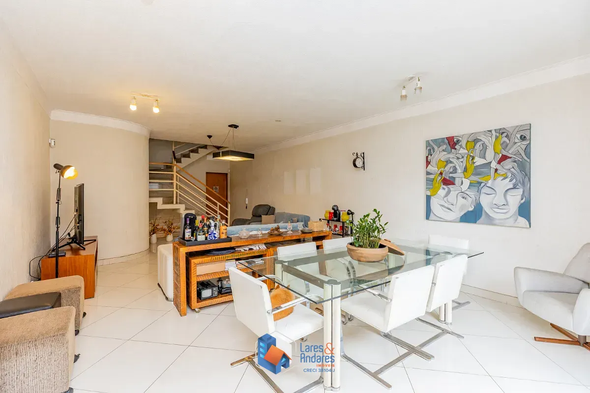 Casa, 4 quartos, 214 m² - Foto 1