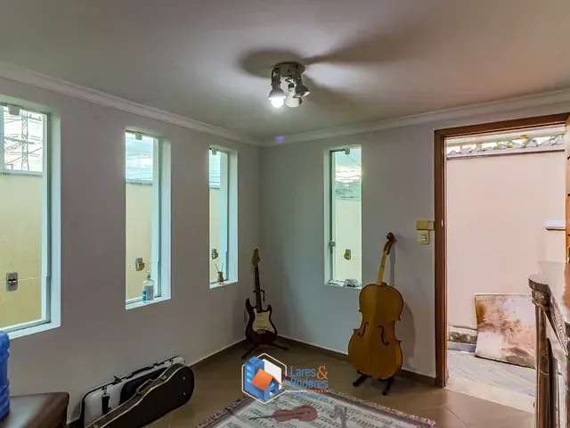 Casa com 303m² 2 quartos e 2 banheiros, à venda, no bairro Vila Mangalot em São Paulo