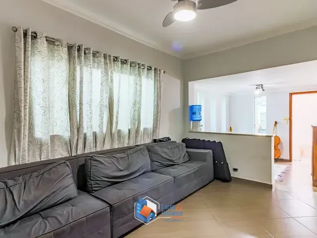 Casa com 303m² 2 quartos e 2 banheiros, à venda, no bairro Vila Mangalot em São Paulo
