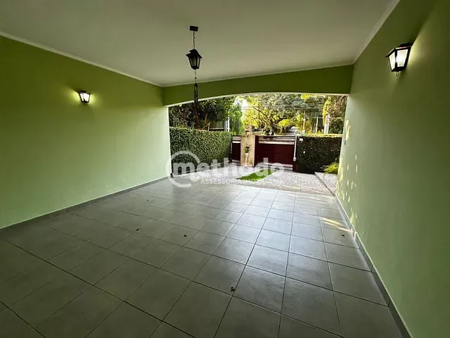Casa com 828m² 4 quartos e 4 banheiros, à venda, no bairro Loteamento Caminhos de São Conrado (Sousas) em Campinas