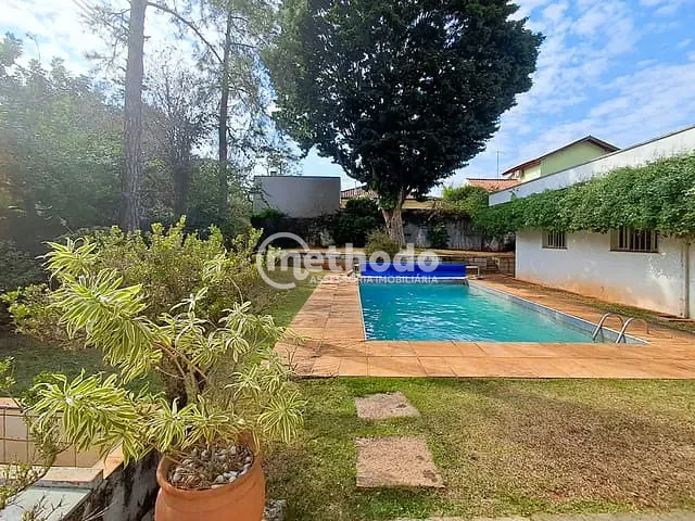 Casa com 883m² 4 quartos e 3 banheiros, à venda, no bairro Cidade Universitária em Campinas