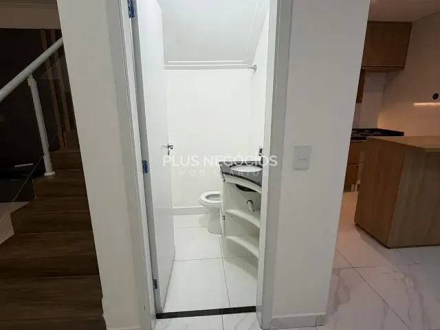 Casa 2 quartos e 2 banheiros, à venda ou para alugar, no bairro Jardim Simus em Sorocaba