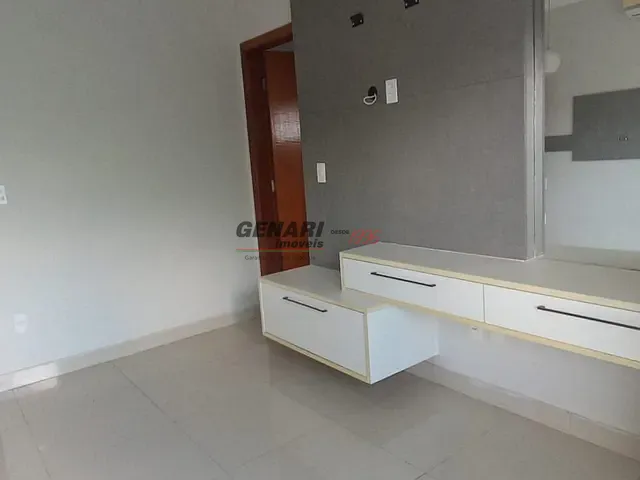 Casa 4 quartos e 4 banheiros, para alugar, no bairro Chácara Belvedere em Indaiatuba