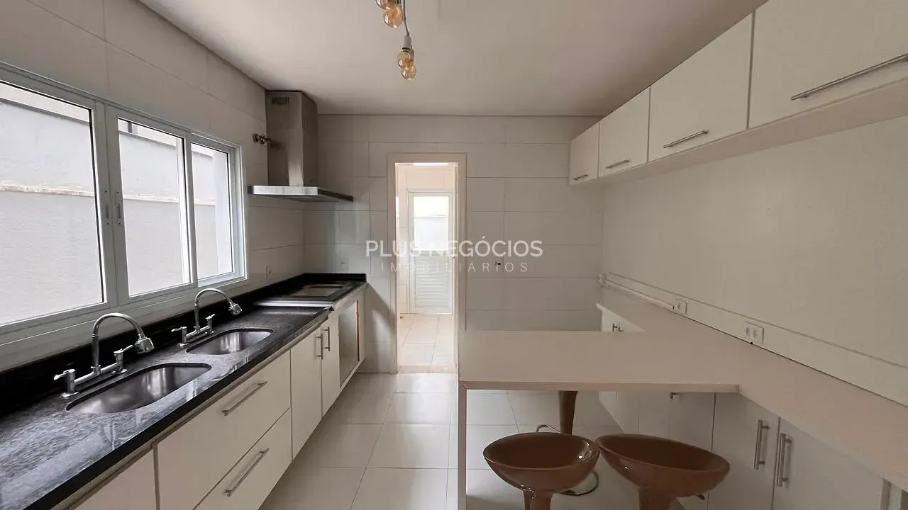 Casa, 3 quartos, 280 m² - Foto 33