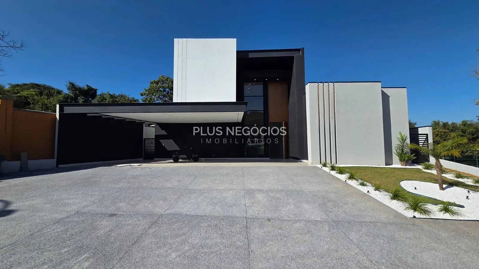 Casa, 3 quartos, 303 m² - Foto 1
