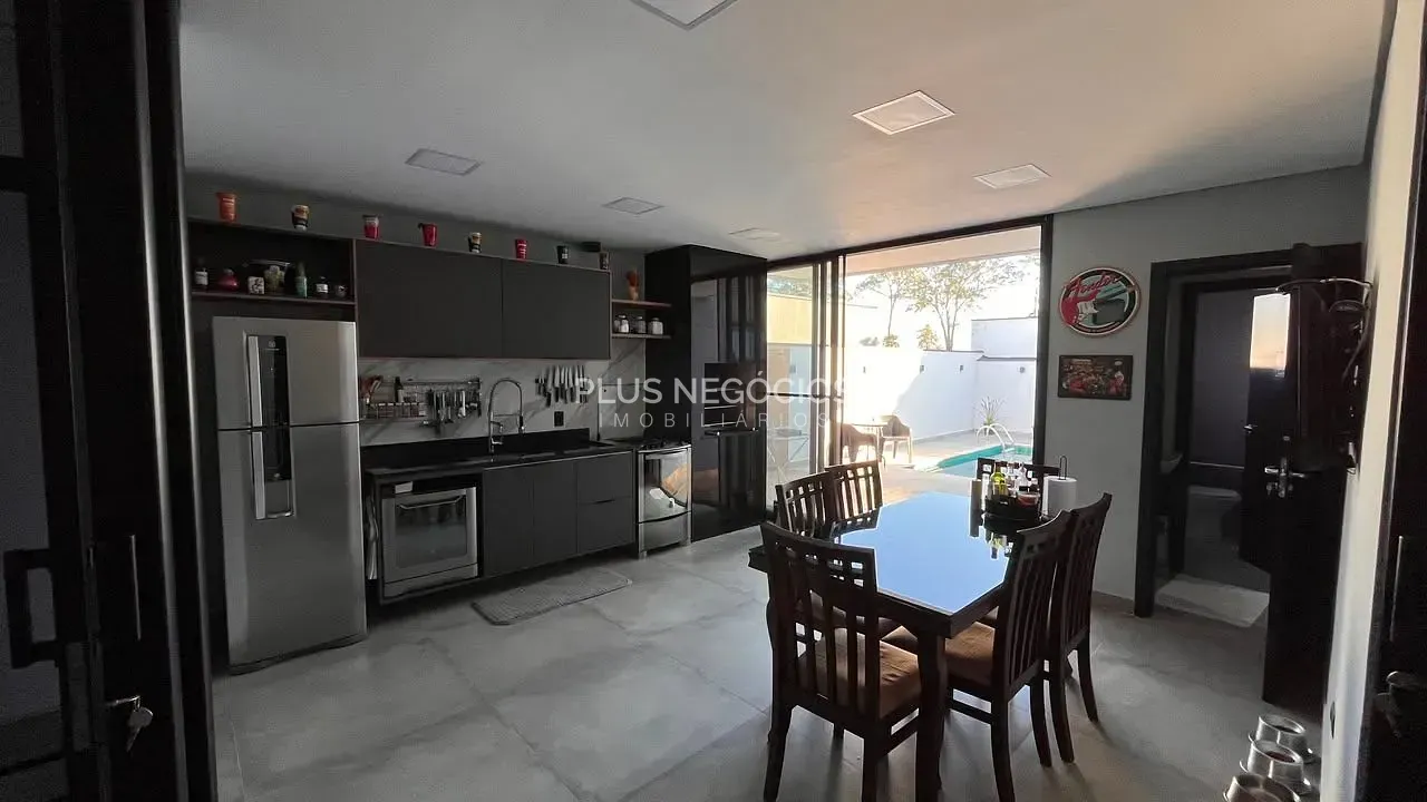 Casa, 3 quartos, 206 m² - Foto 11