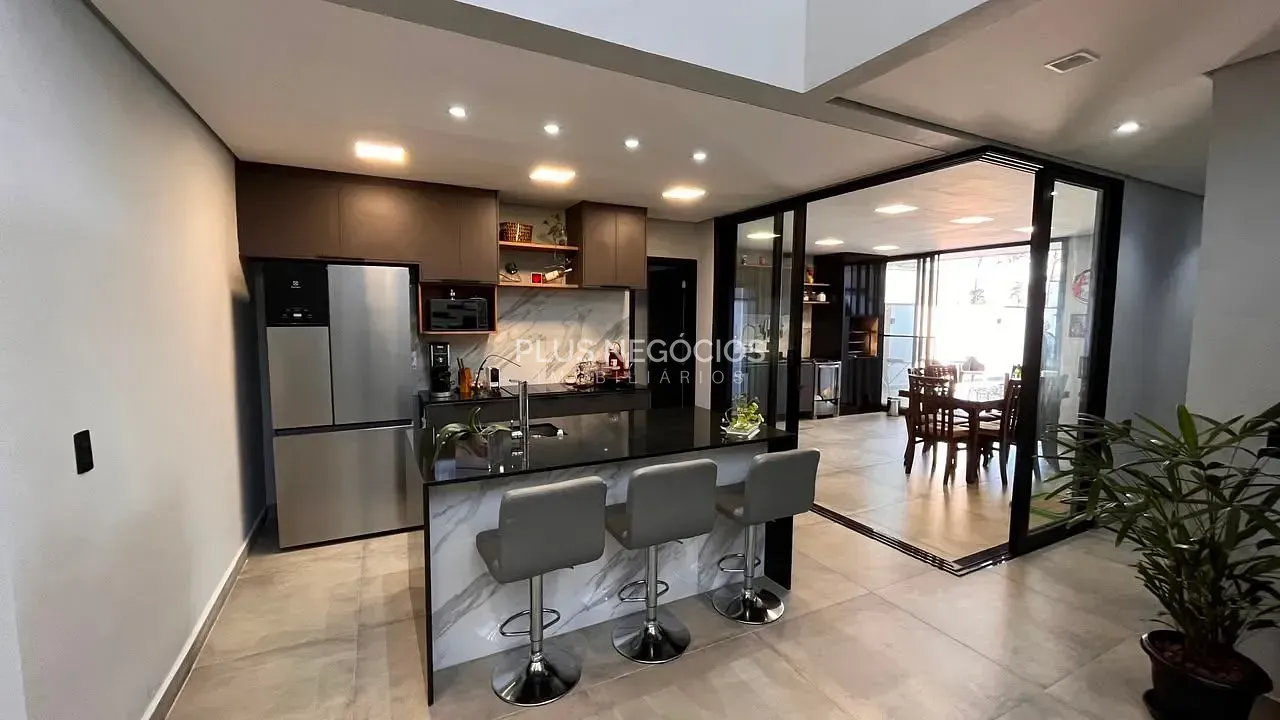 Casa, 3 quartos, 206 m² - Foto 8