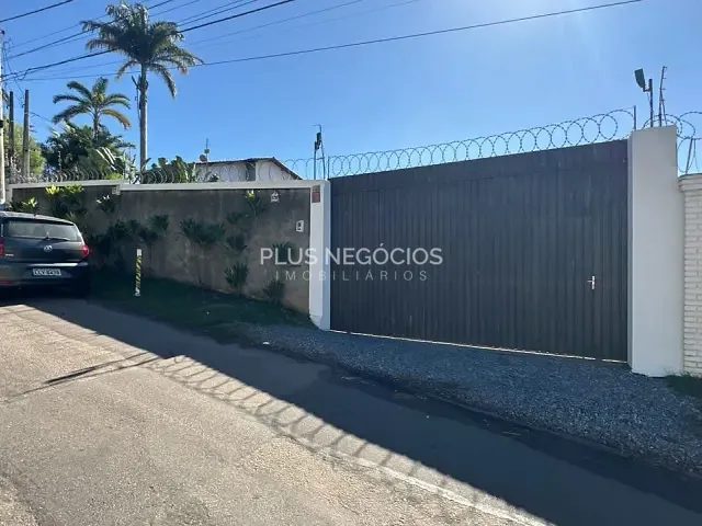 Casa com 320m² 6 quartos e 4 banheiros, à venda, no bairro Recreio dos Sorocabanos em Sorocaba