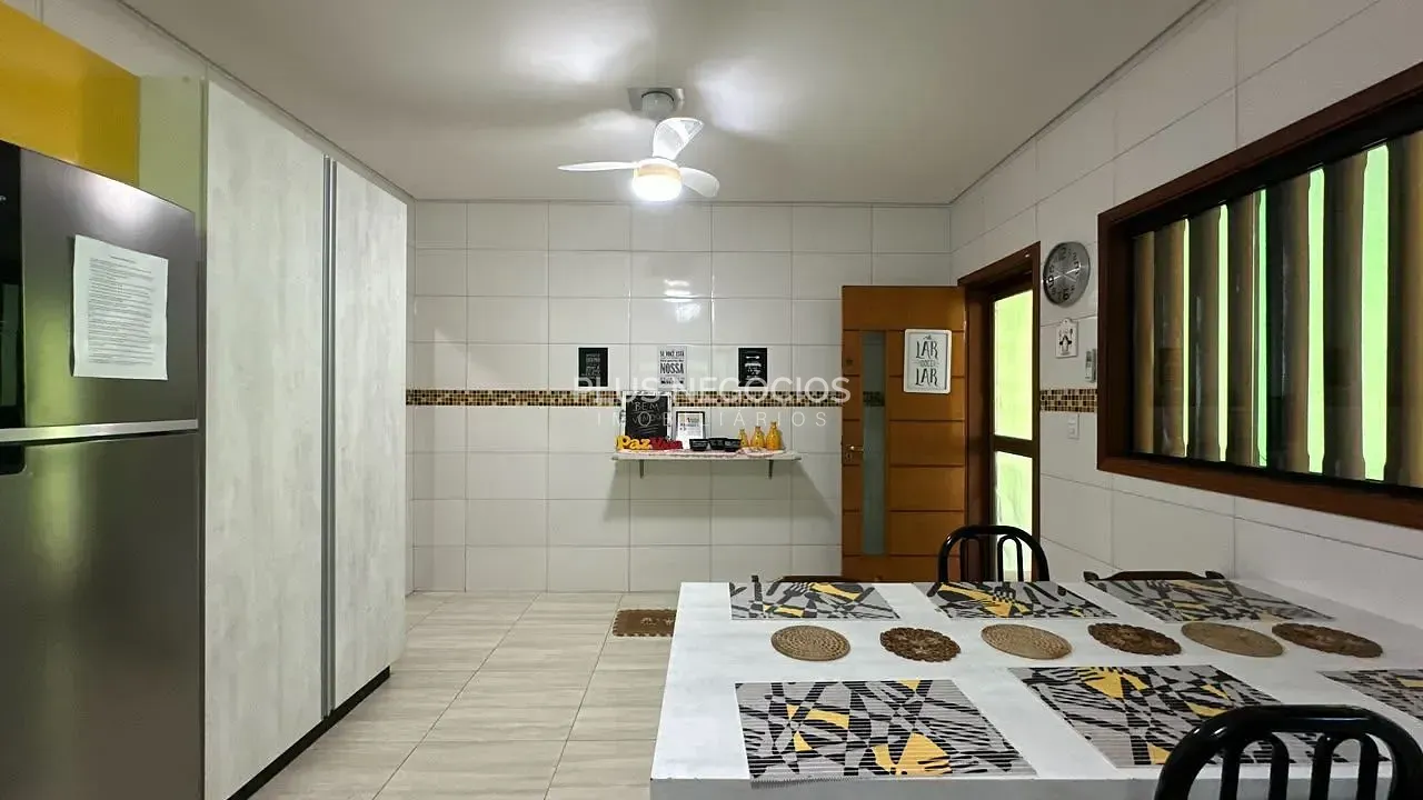 Casa, 6 quartos, 320 m² - Foto 21