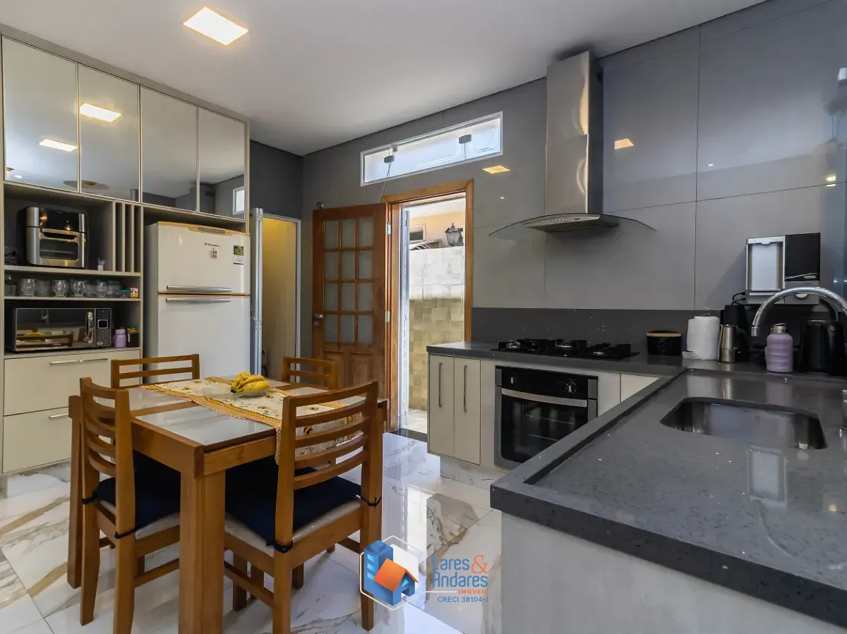 Casa, 3 quartos, 216 m² - Foto 6