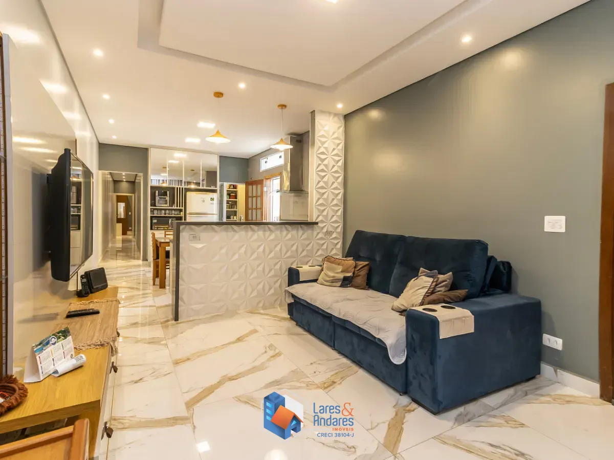 Casa, 3 quartos, 216 m² - Foto 1
