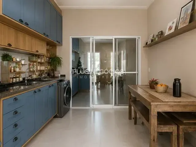 Casa com 160m² 3 quartos e 2 banheiros, à venda, no bairro Cajuru do Sul em Sorocaba