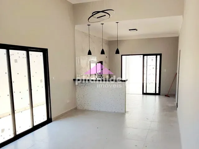 Casa com 251m² 3 quartos e 3 banheiros, à venda, no bairro Residencial Alta Vista 1 em Caçapava