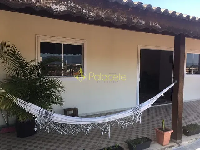 Casa com 250m² 2 quartos e 3 banheiros, à venda, no bairro Conjunto Residencial Araretama em Pindamonhangaba