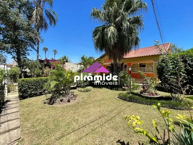 Casa com 2190m² 4 quartos e 4 banheiros, à venda, no bairro Vila Pantaleão em Caçapava