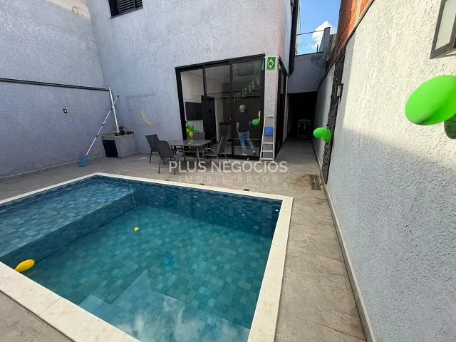 Casa com 200m² 3 quartos e 5 banheiros, à venda, no bairro Wanel Ville em Sorocaba