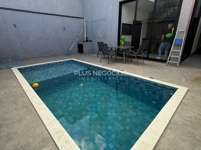 Casa com 200m² 3 quartos e 5 banheiros, à venda, no bairro Wanel Ville em Sorocaba
