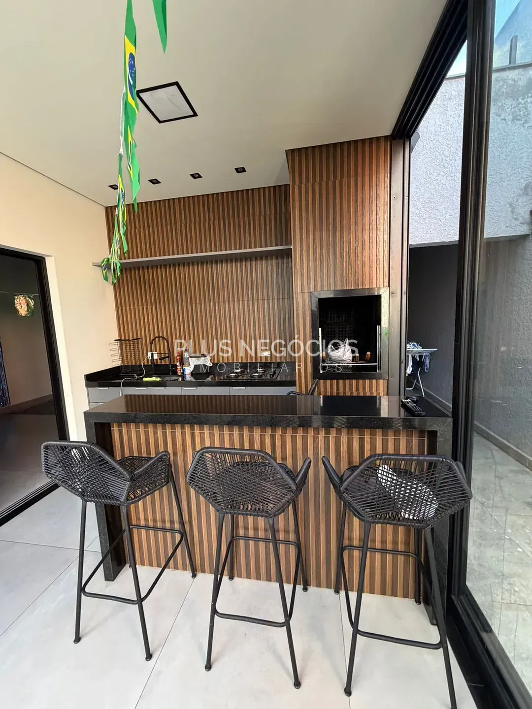 Casa, 3 quartos, 208 m² - Foto 2