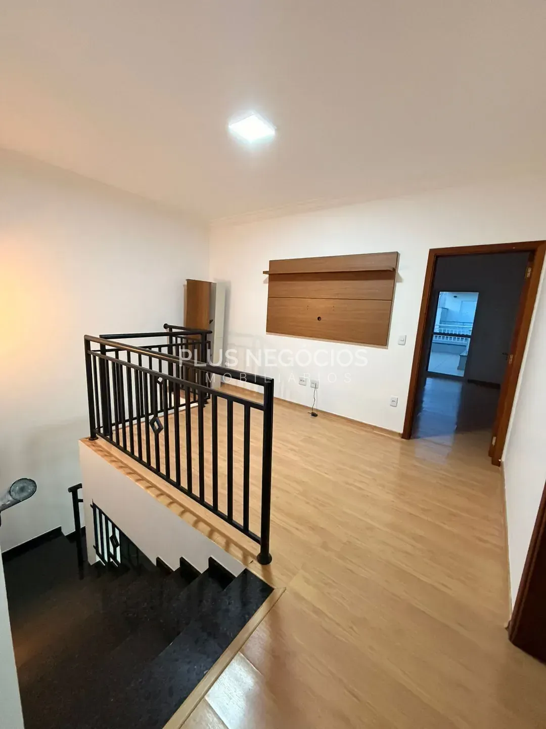 Casa, 4 quartos, 228 m² - Foto 2