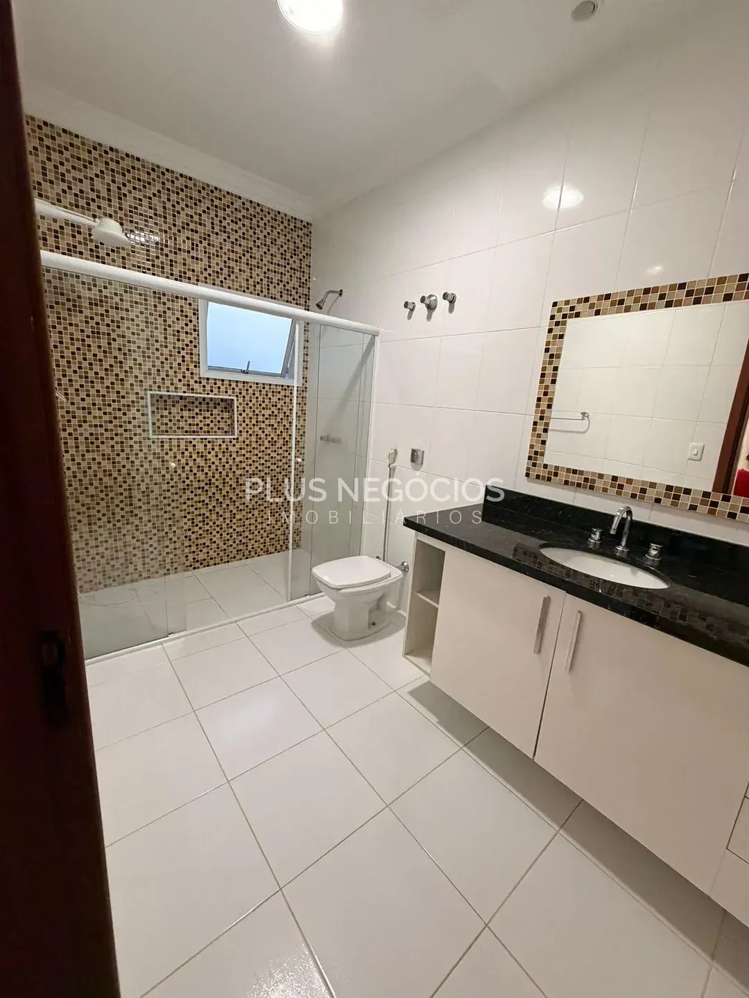 Casa, 4 quartos, 228 m² - Foto 3