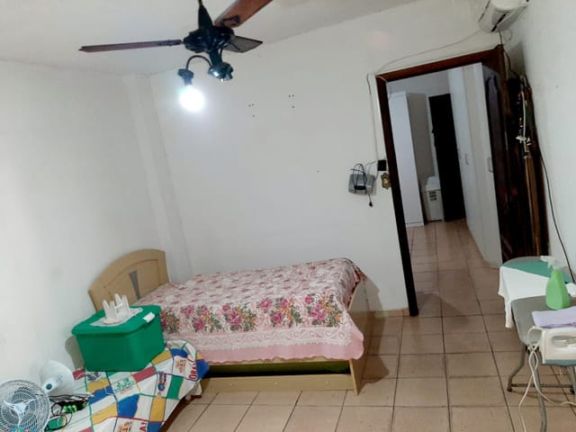 Casa com 210m² 3 quartos e 1 banheiro, à venda, no bairro Santa Rita em Aparecida