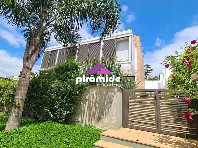 Casa com 820m² 5 quartos e 5 banheiros, à venda, no bairro Urbanova em São José dos Campos