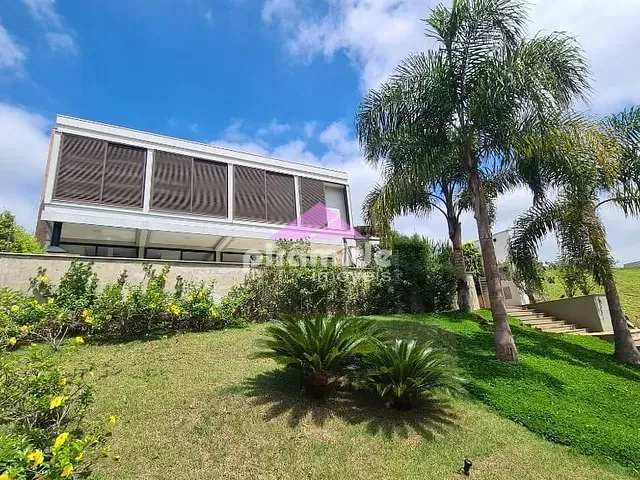 Casa com 820m² 5 quartos e 5 banheiros, à venda, no bairro Urbanova em São José dos Campos