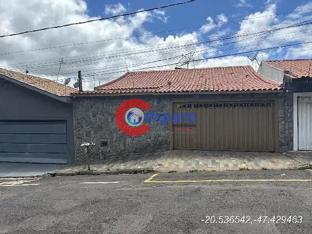 Casa com 331m² 4 quartos e 1 banheiro, à venda, no bairro São Joaquim em Franca
