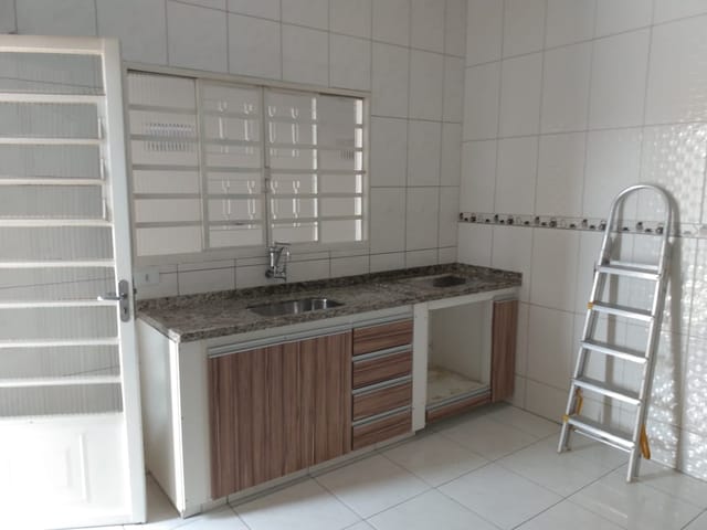 Casa com 125m² 2 quartos e 1 banheiro, à venda, no bairro Residencial Comercial Cidade Vista Alegre em Pindamonhangaba