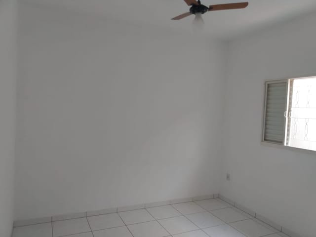 Casa com 125m² 2 quartos e 1 banheiro, à venda, no bairro Residencial Comercial Cidade Vista Alegre em Pindamonhangaba