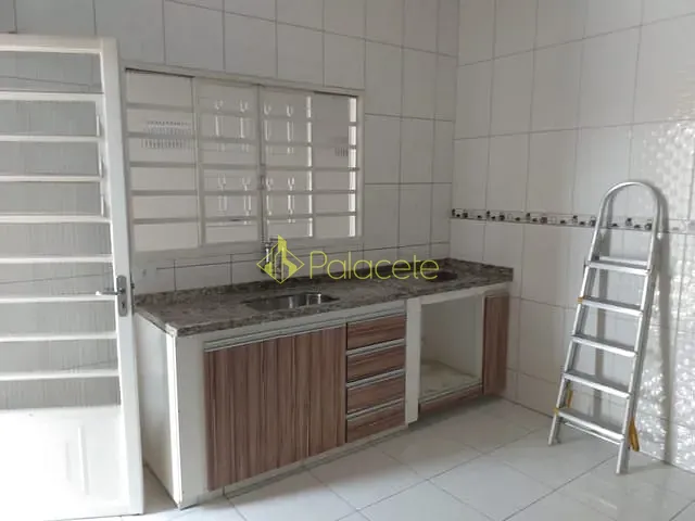 Casa com 125m² 2 quartos e 1 banheiro, à venda, no bairro Residencial Comercial Cidade Vista Alegre em Pindamonhangaba