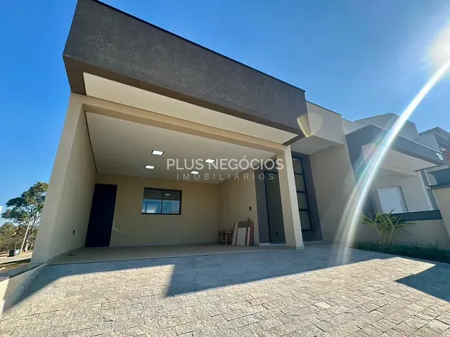 Casa com 200m² 3 quartos e 5 banheiros, à venda, no bairro Wanel Ville em Sorocaba
