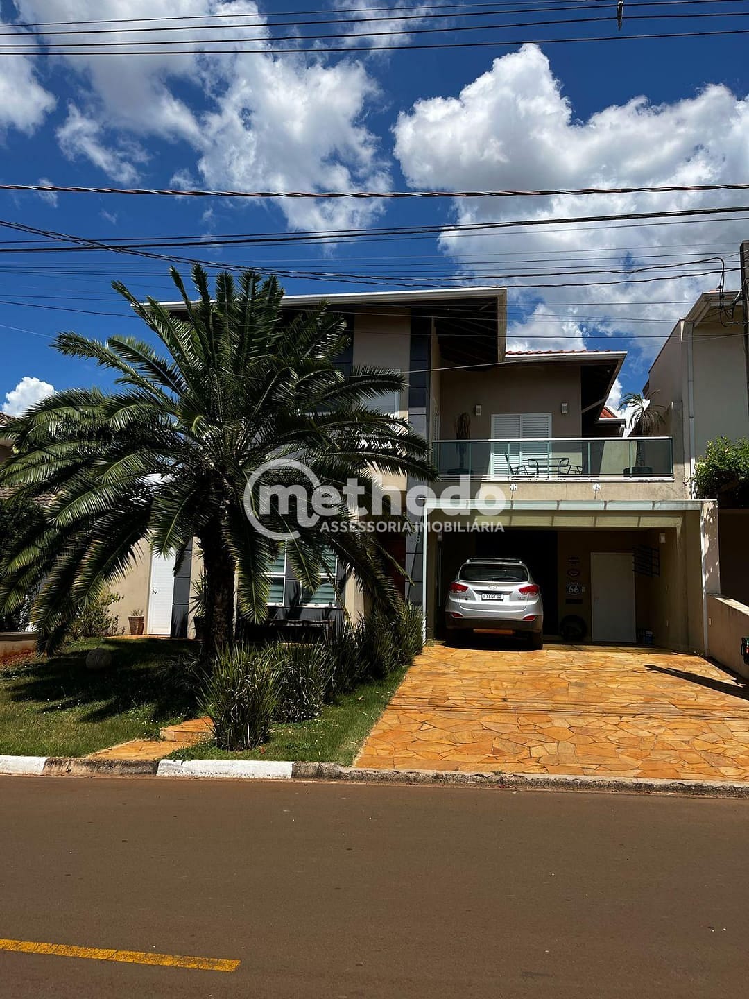 Casa, 4 quartos, 230 m² - Foto 1