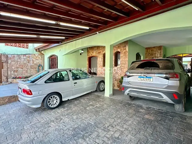 Casa com 302m² 3 quartos e 3 banheiros, à venda, no bairro Jardim Clarice I em Votorantim