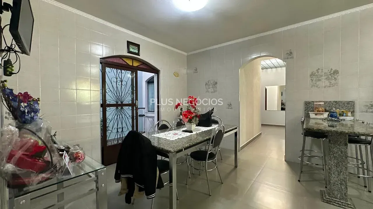 Casa, 3 quartos, 260 m² - Foto 15