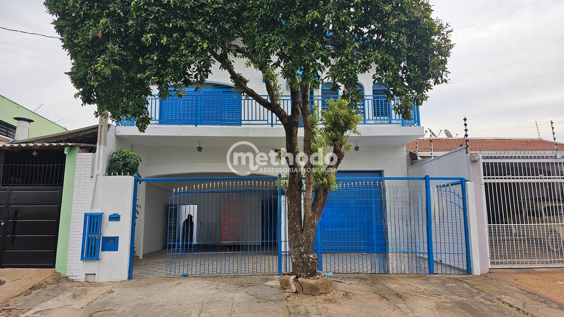 Casa, 6 quartos, 190 m² - Foto 1