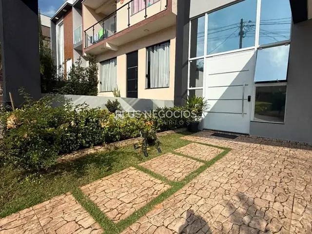 Casa com 200m² 3 quartos e 2 banheiros, à venda, no bairro Horto Florestal em Sorocaba