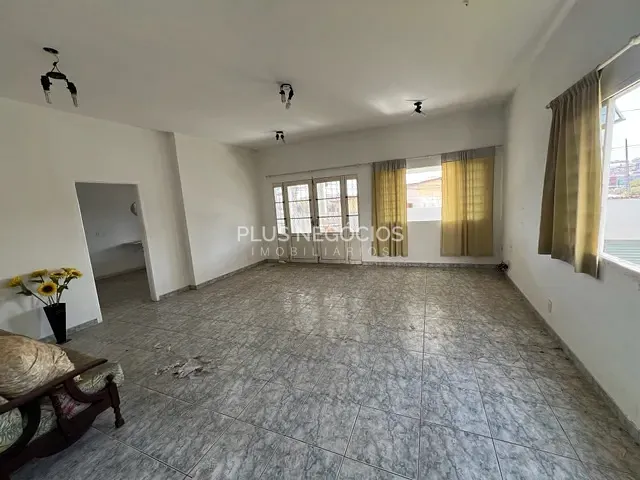 Casa 3 quartos e 3 banheiros, para alugar, no bairro Vila Haro em Sorocaba