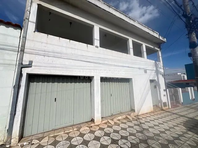 Casa 3 quartos e 3 banheiros, para alugar, no bairro Vila Haro em Sorocaba