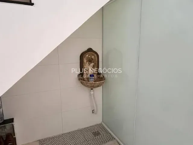 Casa com 350m² 3 quartos e 5 banheiros, à venda, no bairro Vila Jardini em Sorocaba