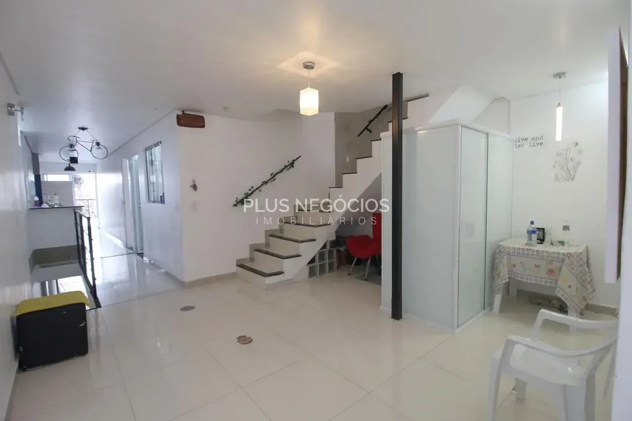 Casa, 3 quartos, 278 m² - Foto 2