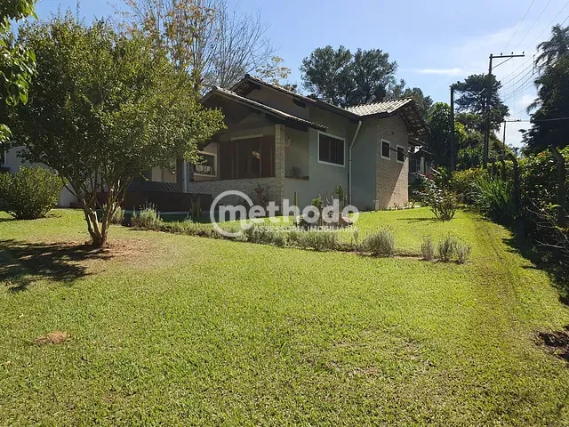 Casa com 1070m² 2 quartos e 3 banheiros, à venda, no bairro Pinheiro em Valinhos