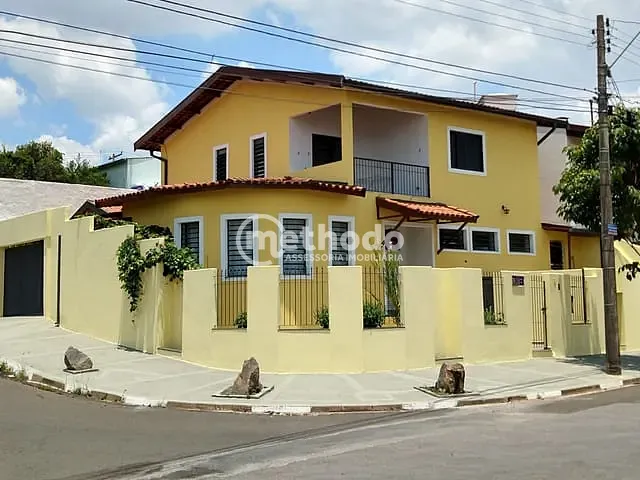 Casa com 372m² 4 quartos e 2 banheiros, à venda, no bairro Jardim Chapadão em Campinas